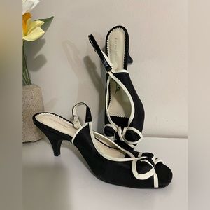Predictions 9.5 Bowed Slingback Peeptoe Black & Cream Medium Heel Shoe